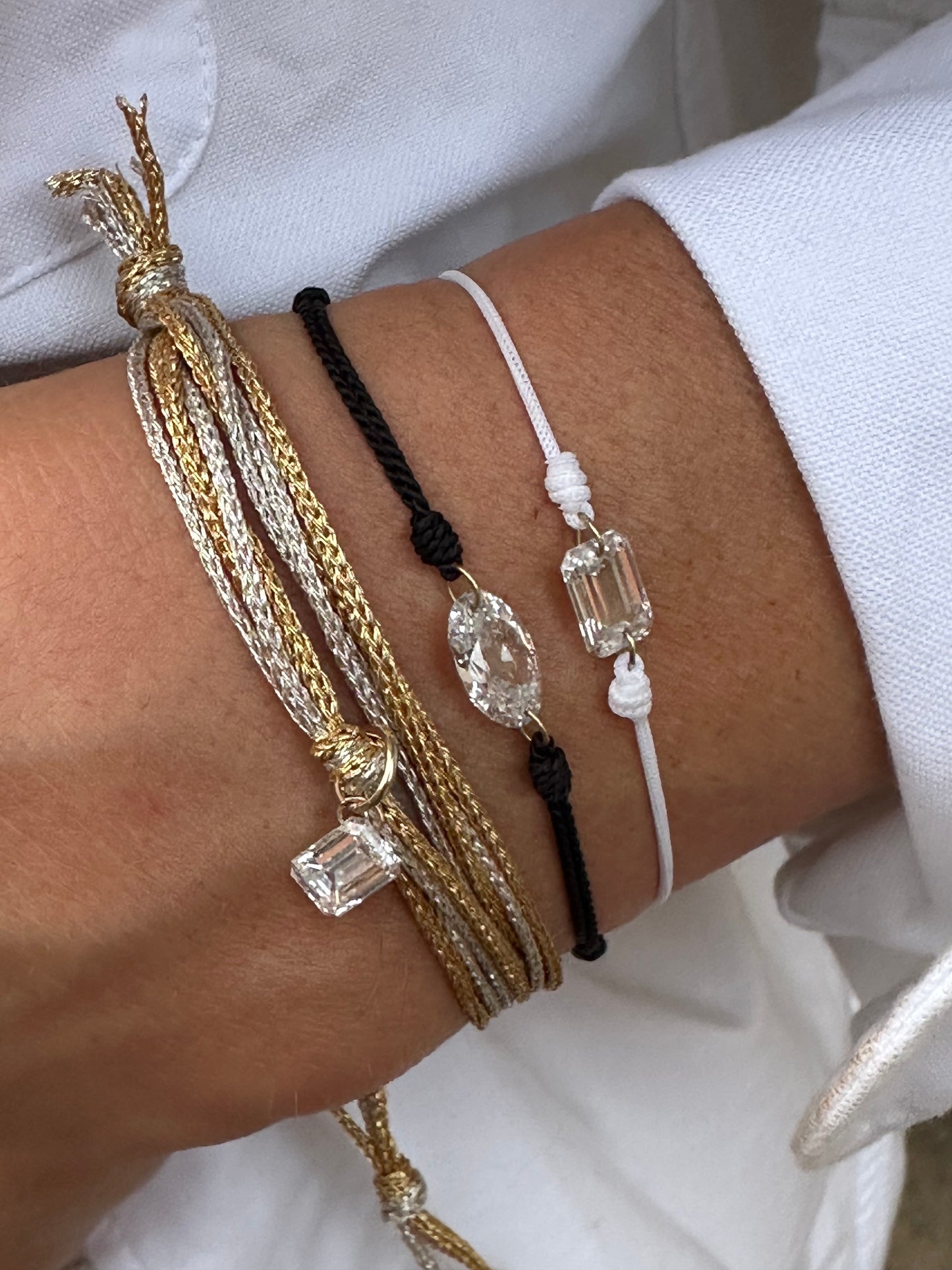 1 Carat Pear Shaped Diamond Gold Thread Bracelet