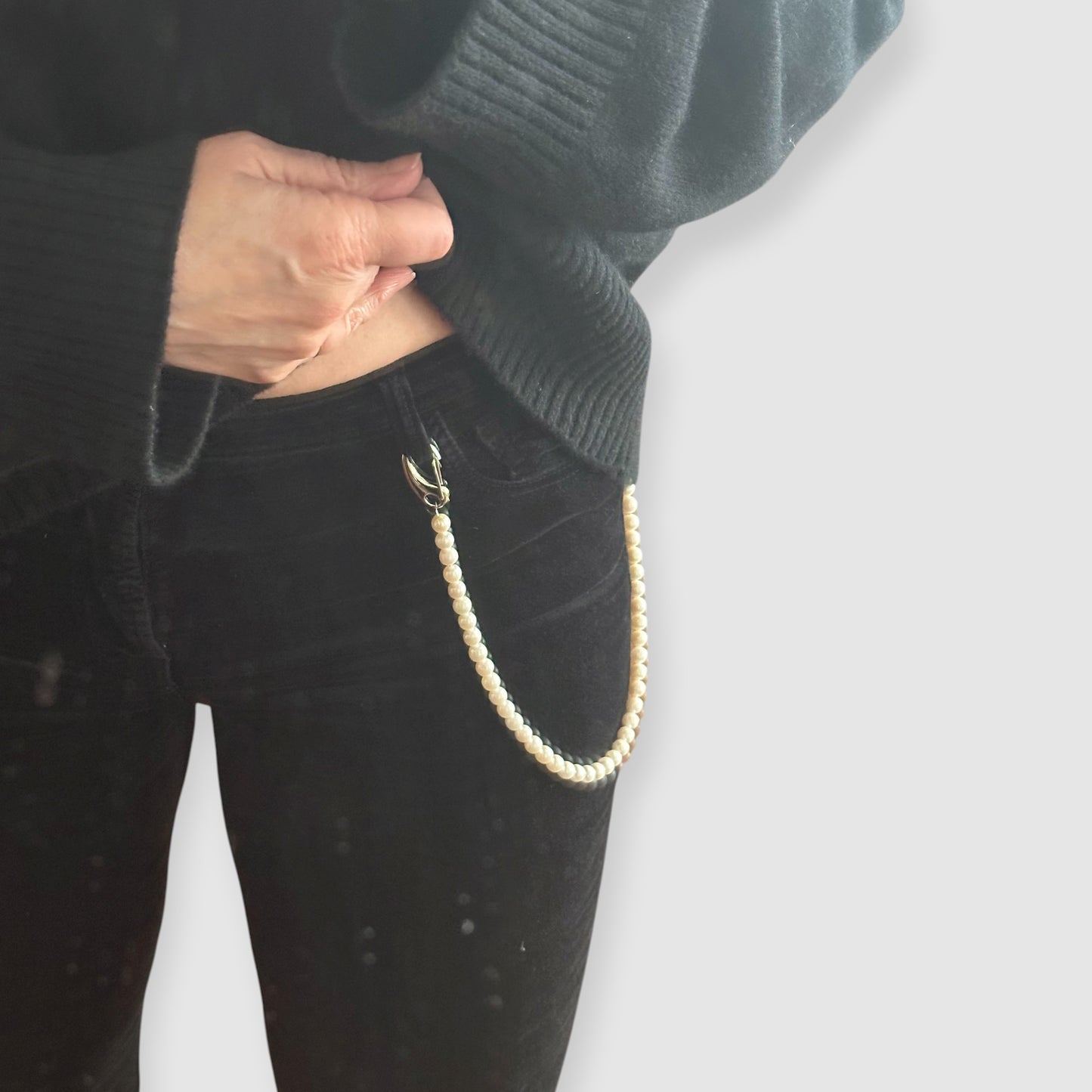 DOUBLE STRAND NATURAL PEARL HIP CHAIN OR NECKLACE