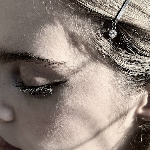 Classic Rhodium Plate Bobby Pin With Round Diamond