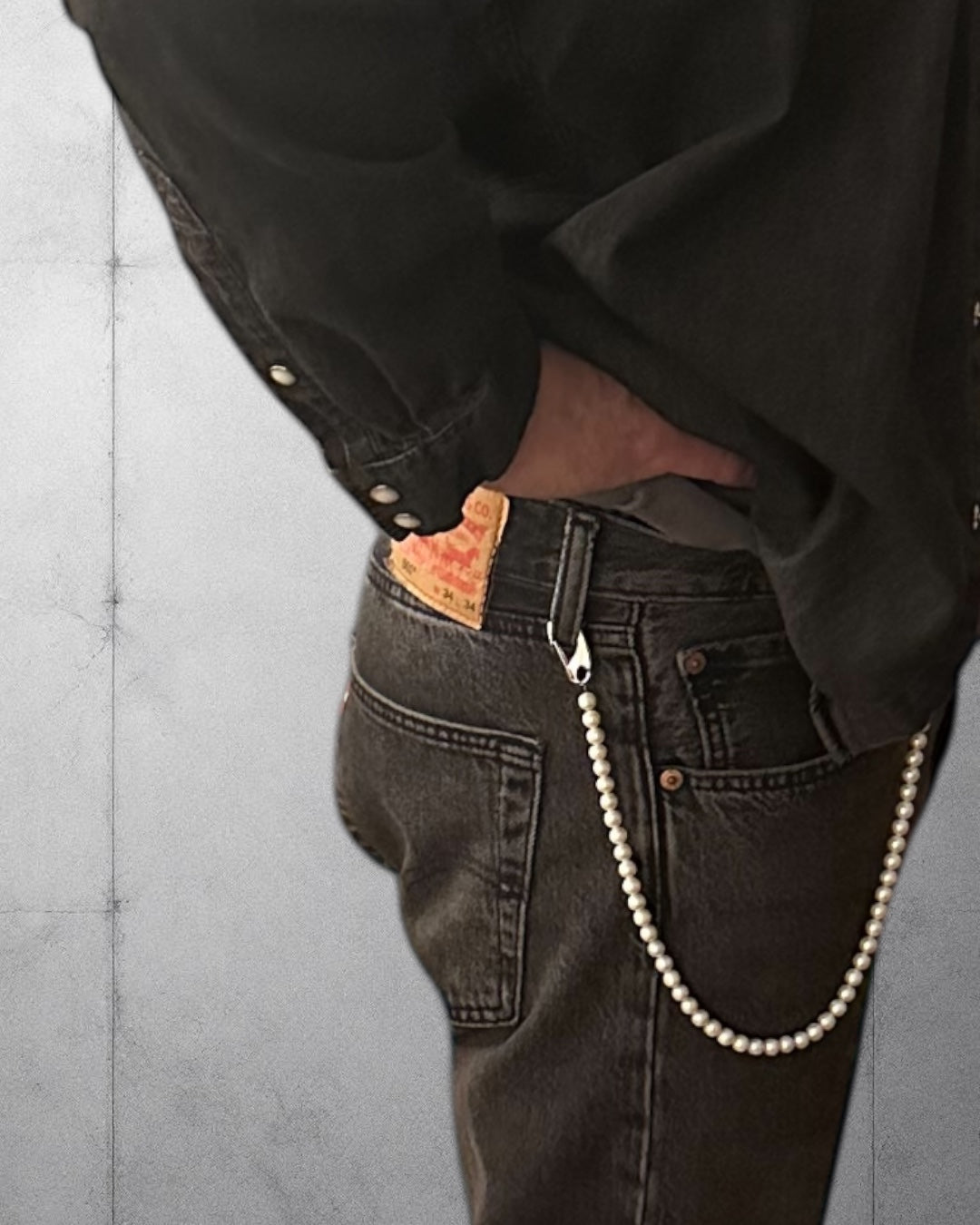 NATURAL PEARL HIP CHAIN OR NECKLACE