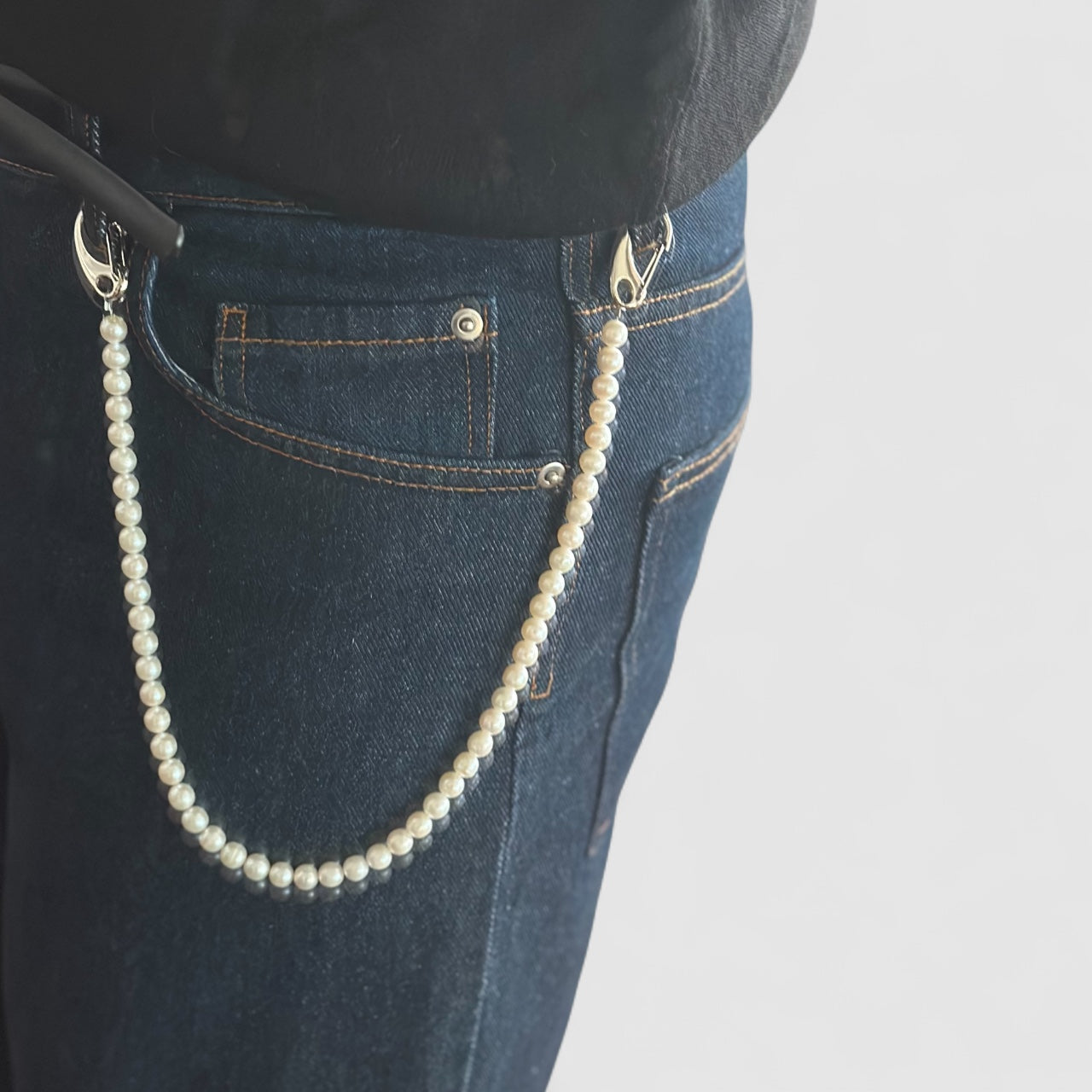 NATURAL PEARL HIP CHAIN OR NECKLACE