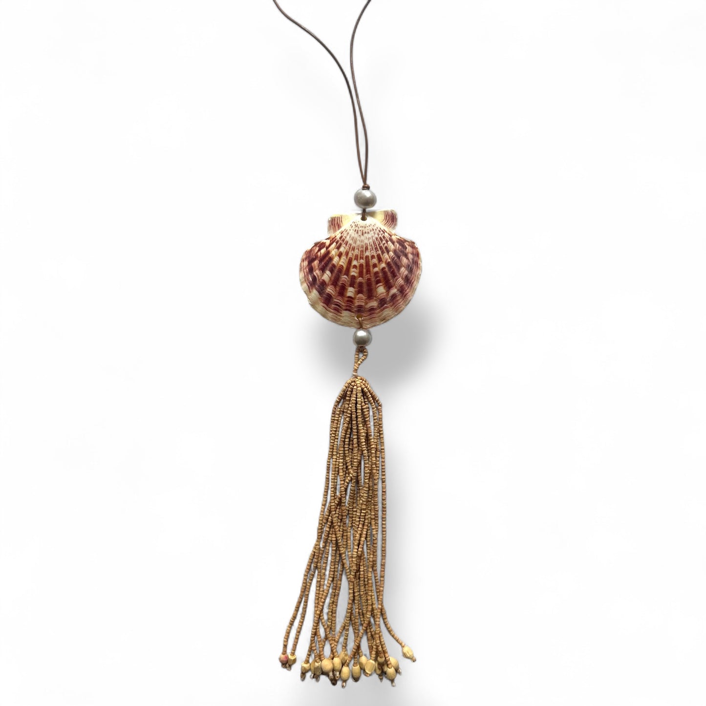 NATURAL MEDIUM SIZE SHELL PENDANT