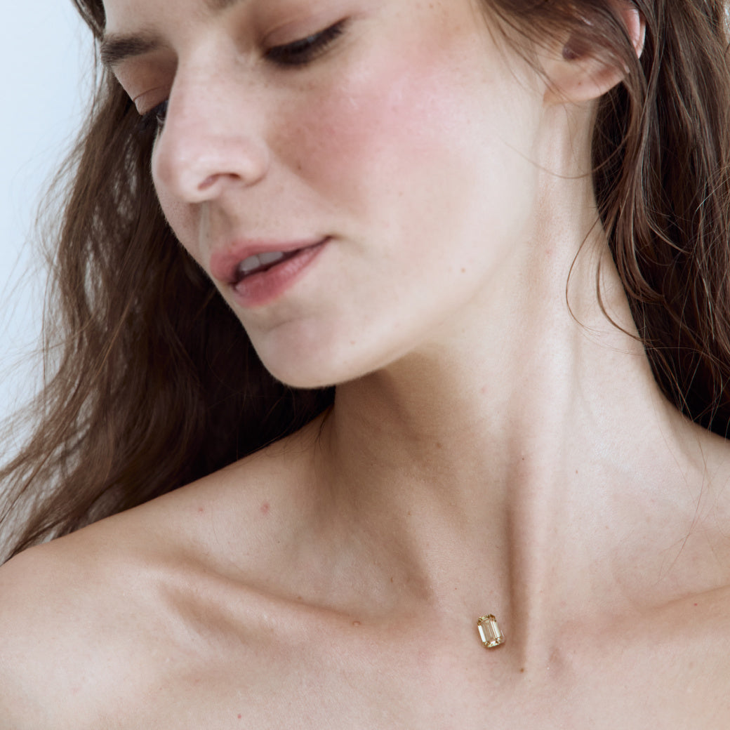 YELLOW EMERALD CUT FLOATING DIAMOND NECKLACE